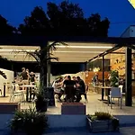 Mobil-home 35m² Avec Terrasse Pour 8 Personnes, Acces Handicape - Api-1-52-384 Кемпинг Борм-ле-Мимоза