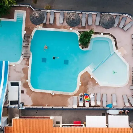 Mobil-home 35m² Avec Terrasse Pour 8 Personnes, Acces Handicape - Api-1-52-384 * Борм-ле-Мимоза