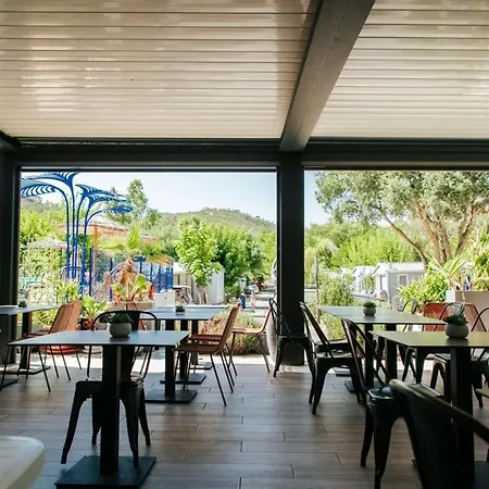 Mobil-home 35m² Avec Terrasse Pour 8 Personnes, Acces Handicape - Api-1-52-384 Кемпинг *